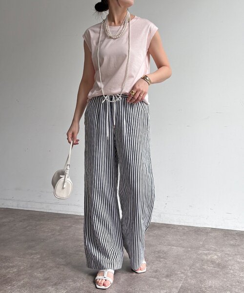 DouDou(ドゥドゥ)の「【接触冷感】リヨセル混フレンチプルオーバー(Tシャツ/カットソー・レディース・ブラック/ライトベージュ/ブラウン/ピンク/オフホワイト/イエロー/キャメル・FREE)」の8枚目の写真