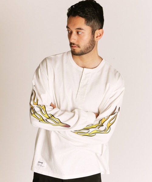 Schott(ショット)の「Schott/ショット/FIRE PTTERN HENLEY LS T-SHIRT/ファイアパターン ヘンリーネック ロンT(Tシャツ/カットソー・メンズ・ブラック/ホワイト/ネイビー・M/L/XL/2XL)」の5枚目の写真