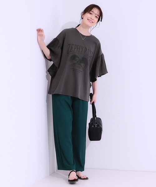 Cutie Blonde(キューティーブロンド)の「【S-LL】リメイク風 ポンチョデザインTシャツ(Tシャツ/カットソー・レディース・ライトイエロー系/チャコールグレー/ライトグレー/オフホワイト・01/04/03/02)」の11枚目の写真
