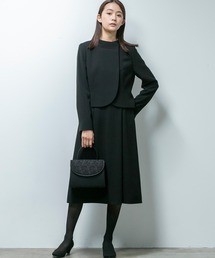form forma（フォルムフォルマ）の「≪前開き≫ロールカラージャケット&セミフレアワンピース 喪服・礼服 ブラックフォーマルスーツセット（スーツセット）」