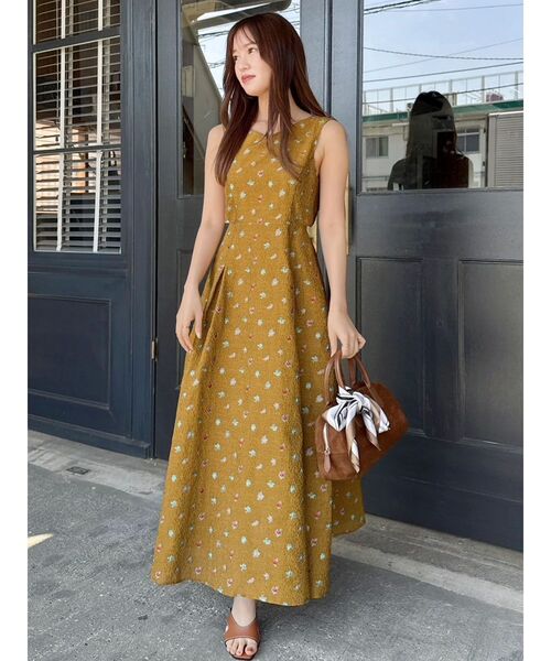 dazzlin（ダズリン）の「TOYジャカードカットアウトワンピース（ワンピース・レディース・アイボリー/キャメル/ネイビー・SMALL/MEDIUM）」の7枚目の写真