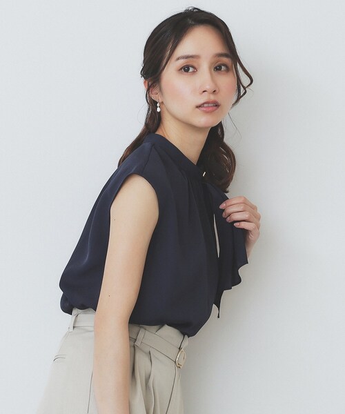 index(インデックス)の「アシンメトリーボウタイブラウス【洗濯機洗い可】(シャツ/ブラウス・レディース・ナチュラル/アイボリー系/ホワイト系5/ネイビー・36/38/40/42)」の9枚目の写真