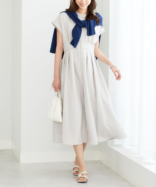 BELLUNA PLUS（ベルーナ）の「箔プリント麻調グリッターワンピース（ワンピース・レディース・ライトグレー・MEDIUM）」の6枚目の写真