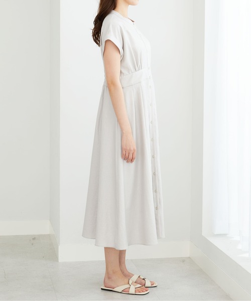 BELLUNA PLUS（ベルーナ）の「箔プリント麻調グリッターワンピース（ワンピース・レディース・ライトグレー・MEDIUM）」の11枚目の写真