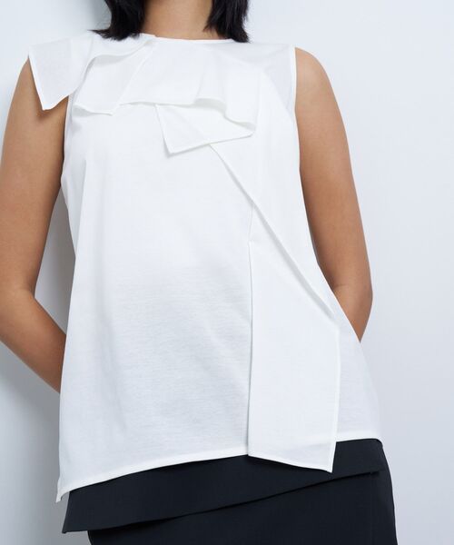 LANVIN en Bleu（ランバンオンブルー）の「ドレープノースリーブカットソー（Tシャツ/カットソー・レディース・オフホワイト/チャコールグレー/イエロー・38）」の16枚目の写真