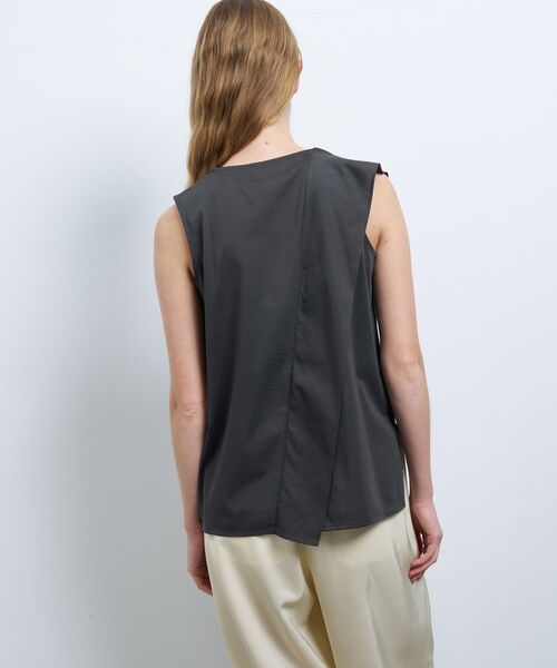 LANVIN en Bleu（ランバンオンブルー）の「ドレープノースリーブカットソー（Tシャツ/カットソー・レディース・オフホワイト/チャコールグレー/イエロー・38）」の22枚目の写真
