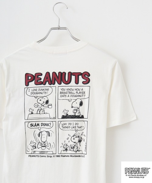 PEANUTS(ピーナッツ)の「PEANUTS 天竺半袖Tシャツ(Tシャツ/カットソー・メンズ・スカイブルー系/オートミール/オフホワイト/ピンクベージュ/チャコール/ブルー系その他/ブラック系/ネイビー/サックスブルー/ブラック/ブラック系1/ホワイト/パープル系その他/ピンク系/パープル系/ホワイト系1/ホワイト系/イエロー系その他/ネイビー系/ホワイト系3/ブラック系2/ホワイト系2・L/LL/M/S)」の3枚目の写真