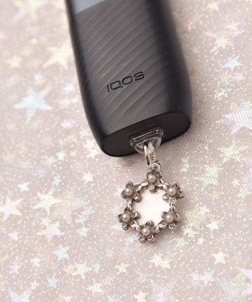 TONE SELECT GOODS（トーンセレクトグッズ）の「【urge select】《Type-C対応》Y2K シルバーモチーフ コネクターカバー【9パターン展開】（スマホグッズ・レディース・F/E/D/C/H/A/I/G/B・FREE）」の6枚目の写真