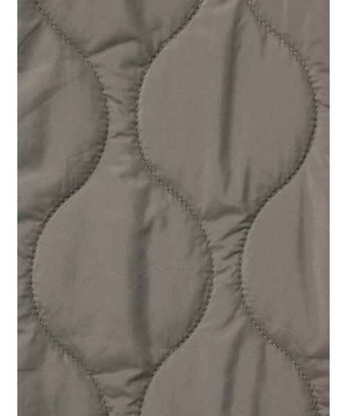 MidiUmi（ミディウミ）の「MidiUmi キルティングコクーンスリーブジャケット（ダウンジャケット/コート・レディース・ブラック/チャコールグレー/ライトグレー・FREE）」の6枚目の写真