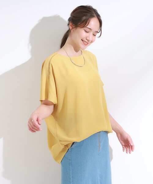 SHOO・LA・RUE（シューラルー）の「【S-LL/ひんやり/洗濯後しわになりにくい】インせず決まる はしごレースドルマンブラウス（シャツ/ブラウス・レディース・ナチュラル/ブラック/ブルー系その他/イエロー・04/03/02/01）」の6枚目の写真