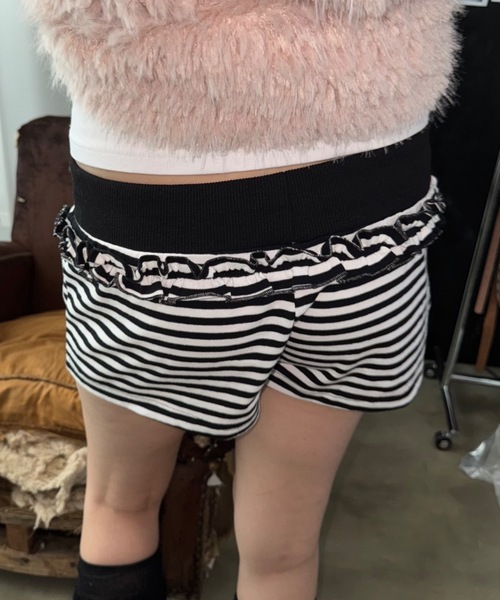 SHAGGIE（シャギー）の「【ViVi掲載】ボーダーフリルマイクロミニショートパンツ（その他パンツ・レディース・ブラック/グレー/ブラウン・FREE）」の7枚目の写真
