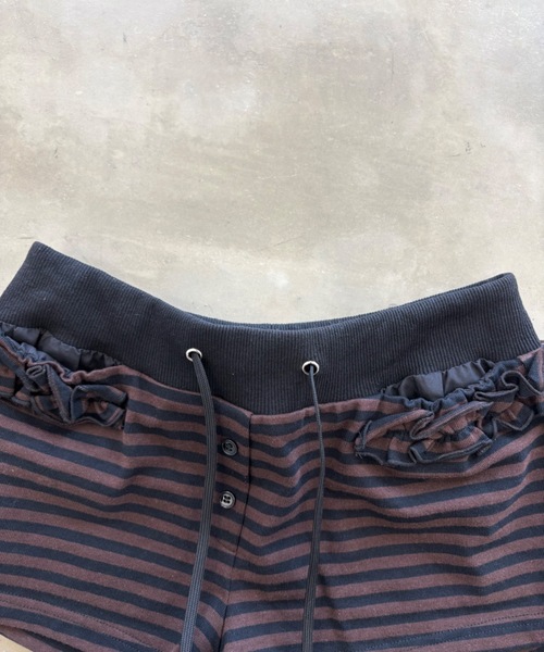 SHAGGIE（シャギー）の「【ViVi掲載】ボーダーフリルマイクロミニショートパンツ（その他パンツ・レディース・ブラック/グレー/ブラウン・FREE）」の15枚目の写真