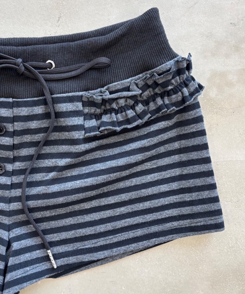 SHAGGIE（シャギー）の「【ViVi掲載】ボーダーフリルマイクロミニショートパンツ（その他パンツ・レディース・ブラック/グレー/ブラウン・FREE）」の9枚目の写真