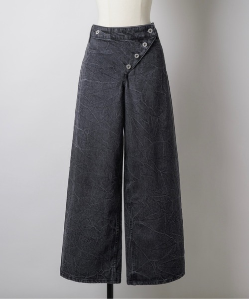 musubore(ムスボレ)の「tilted clash straight denim pants / ティルティッドクラッシュデニムパンツ(デニムパンツ・レディース・ブルー/ブラック・0/1)」の19枚目の写真