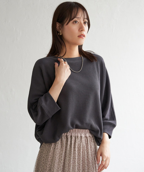 ikka(イッカ)の「タックフライスドルマンプルオーバー(Tシャツ/カットソー・レディース・チャコールグレー/ダークグリーン/ベージュ/その他1・M/L/S)」の10枚目の写真