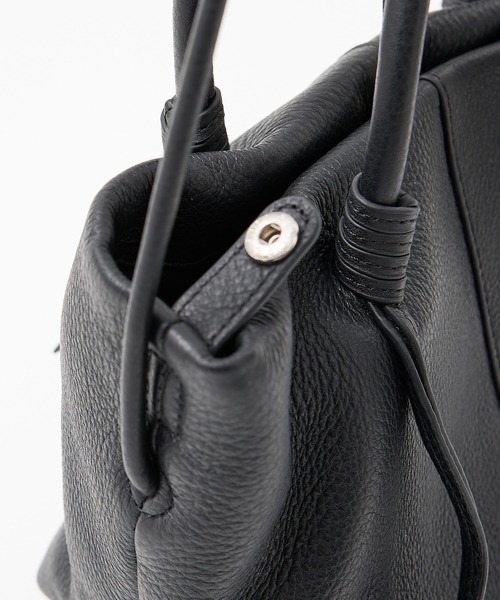 Beau're(ヴュレ)の「【WEB限定】【Beau're/ヴュレ】2WAYボートシェイプショルダーバッグ(ショルダーバッグ・レディース・ブラック/グレー・フリー)」の15枚目の写真