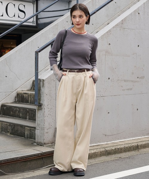 MONO-MART（モノマート）の「＜マシンウォッシャブル/アンチピリング＞袖シアー切替 クルーネックリブニット（ニット/セーター・レディース・ブルー/グレー/オフホワイト/ブラウン/ホワイト系/グレイッシュベージュ/ブラック・FREE）」の21枚目の写真