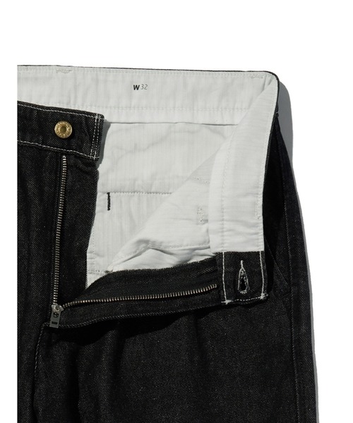 パンツ PREMIUM BLACK DENIM SLACKS PREMIUM BLACK DENIM SLACKS – リーバイス®公式オンラインストア