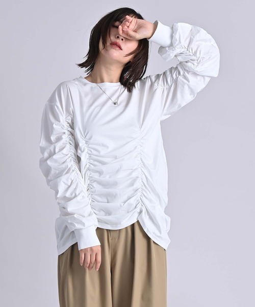 RAW FUDGE(ローファッジ)の「シャーリングデザインプルオーバー(Tシャツ/カットソー・レディース・ブラック/オフホワイト/チャコールグレー・M)」の2枚目の写真