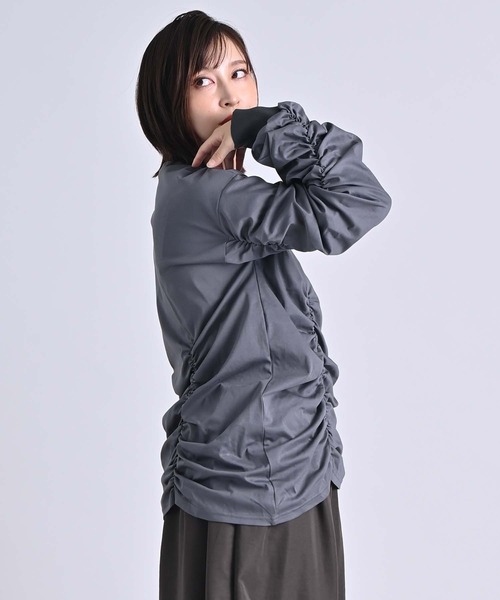RAW FUDGE(ローファッジ)の「シャーリングデザインプルオーバー(Tシャツ/カットソー・レディース・ブラック/オフホワイト/チャコールグレー・M)」の7枚目の写真