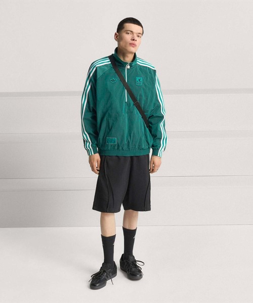 adidas（アディダス）の「リバプールFC テラスアイコン ハーフジップ