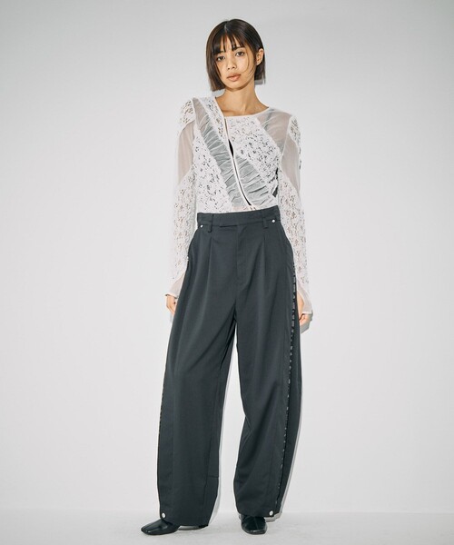 UNITED TOKYO（ユナイテッドトウキョウ）の「【残りわずか！】MIXレースストレッチトップス｜ウォッシャブル/細見え/シアートップス/秋服（Tシャツ/カットソー・レディース・ブラック/ホワイト・FREE）」の5枚目の写真