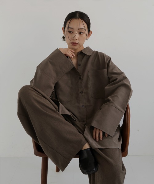 hellam（へラム）の「ピーチスキンオーバーシャツ（シャツ/ブラウス・レディース・アイボリー/ブラック/ブラウン/チャコール・FREE）」の18枚目の写真