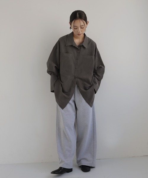 hellam（へラム）の「ピーチスキンオーバーシャツ（シャツ/ブラウス・レディース・アイボリー/ブラック/ブラウン/チャコール・FREE）」の15枚目の写真