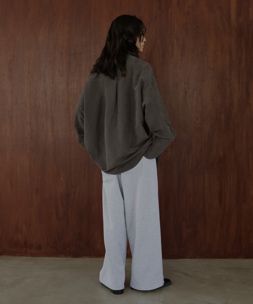 hellam（へラム）の「ピーチスキンオーバーシャツ（シャツ/ブラウス・レディース・アイボリー/ブラック/ブラウン/チャコール・FREE）」の16枚目の写真