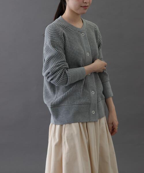 FORK&SPOON（フォークアンドスプーン）の「FORK&SPOON　ワッフルカーディガン（カーディガン/ボレロ・レディース・チャコールグレー/グレー系その他/ベージュ・1）」の20枚目の写真
