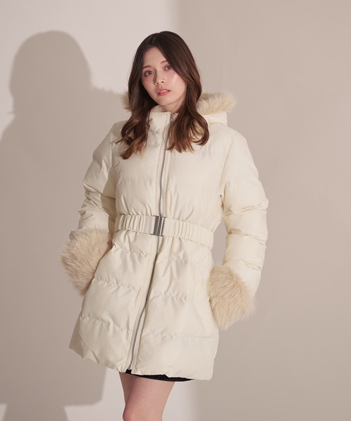 fupel（フぺル）の「Mid-length padded fur coat / ミドル丈中綿ファーコート（その他アウター・レディース・アイボリー/ブラック/モカ・FREE）」の4枚目の写真