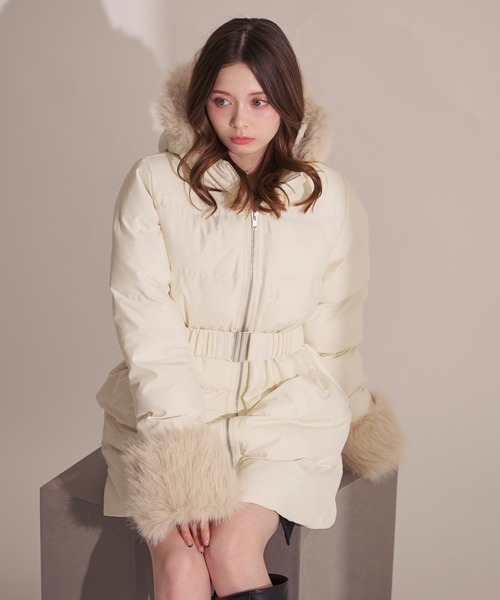 fupel（フぺル）の「Mid-length padded fur coat / ミドル丈中綿ファーコート（その他アウター・レディース・アイボリー/ブラック/モカ・FREE）」の8枚目の写真