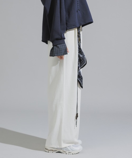 Chick（チック）の「Wood Bead Cord with Bandana Straight Leg Pants / バンダナ付きウッドビーズコード ストレートパンツ（スラックス・レディース・ホワイト/ブラック/ダークブラウン・FREE）」の7枚目の写真