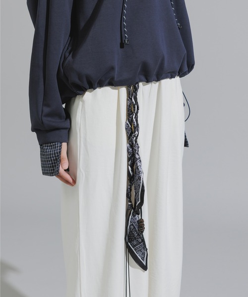 Chick（チック）の「Wood Bead Cord with Bandana Straight Leg Pants / バンダナ付きウッドビーズコード ストレートパンツ（スラックス・レディース・ホワイト/ブラック/ダークブラウン・FREE）」の19枚目の写真