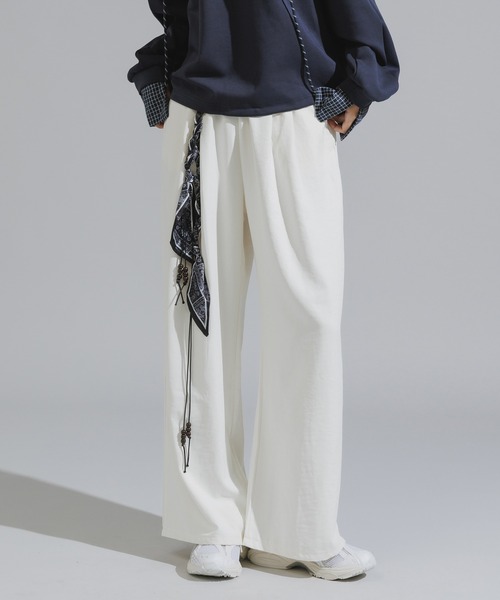 Chick（チック）の「Wood Bead Cord with Bandana Straight Leg Pants / バンダナ付きウッドビーズコード ストレートパンツ（スラックス・レディース・ホワイト/ブラック/ダークブラウン・FREE）」の8枚目の写真