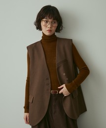 v neck button accent vest / Vネックボタンアクセントベスト