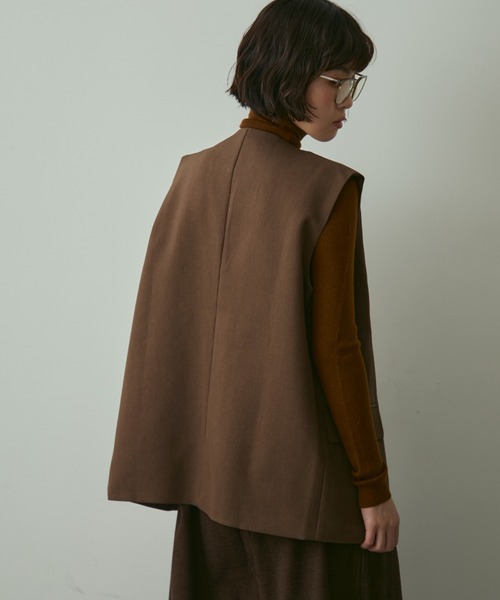 full/fill.（フルフィル）の「v neck button accent vest / Vネックボタンアクセントベスト（ベスト・レディース・グレー/ブラウン・FREE）」の6枚目の写真