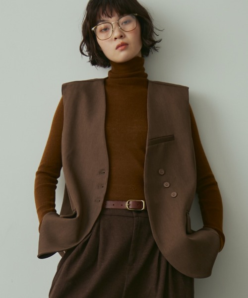 full/fill.（フルフィル）の「v neck button accent vest / Vネックボタンアクセントベスト（ベスト・レディース・グレー/ブラウン・FREE）」の3枚目の写真