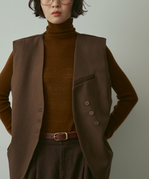 full/fill.（フルフィル）の「v neck button accent vest / Vネックボタンアクセントベスト（ベスト・レディース・グレー/ブラウン・FREE）」の7枚目の写真