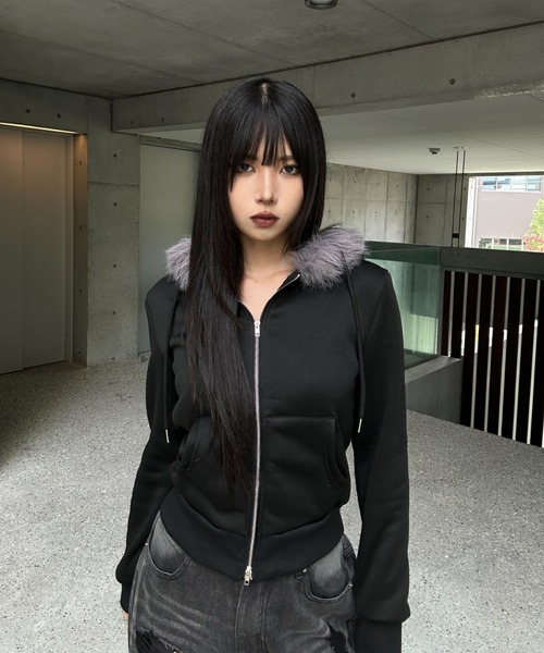 KsG(ケーエスジー)の「Hoodie Fur Double Zip Parker(パーカー・レディース・グレー/ブラック・SMALL/MEDIUM/LARGE)」の12枚目の写真