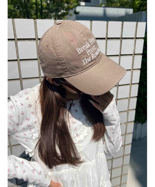 WC（ダブル シー）の「メッセージレタリングキャップ（キャップ・レディース・ブラック/ブラウン/ピンク・FREE）」の5枚目の写真