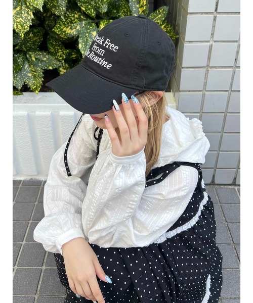 WC（ダブル シー）の「メッセージレタリングキャップ（キャップ・レディース・ブラック/ブラウン/ピンク・FREE）」の4枚目の写真