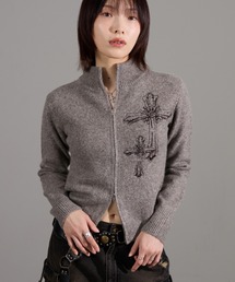 クロス刺繍ジップニット
