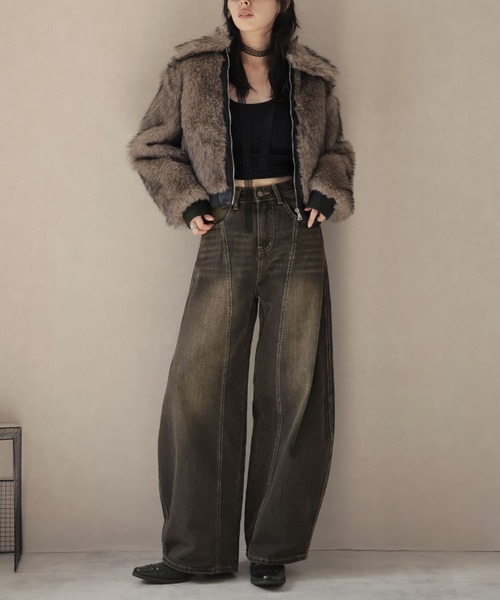 Ulysses(ユリシス)の「カーブワイドデニムパンツ(デニムパンツ・レディース・ライトブルー/ブラック・M/S)」の20枚目の写真