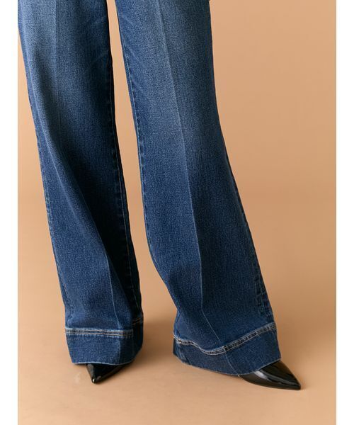 LILY BROWN（リリーブラウン）の「ストレートフレアデニムパンツ（デニムパンツ・レディース・ブラウン/ブルー/ライトブルー・0/1）」の13枚目の写真