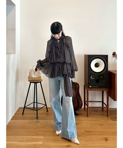 セール】ストレートフレアデニムパンツ（デニムパンツ）｜LILY BROWN