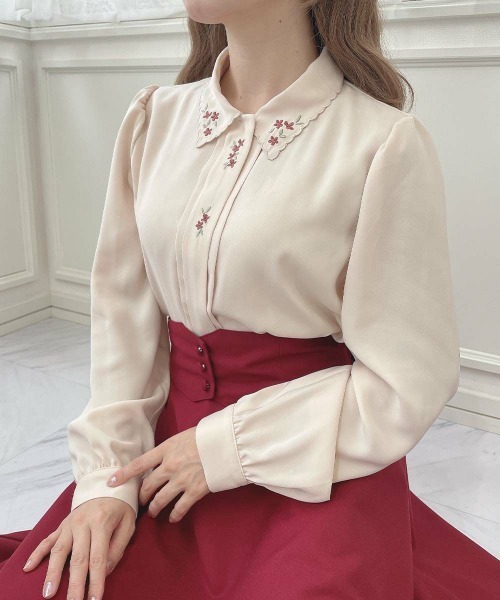 F i.n.t（フィント）の「スカラップ衿フロント小花刺繍ブラウス（シャツ/ブラウス・レディース・ベージュ/オフホワイト・FREE）」の10枚目の写真