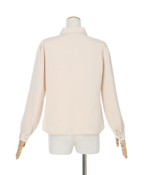 F i.n.t（フィント）の「スカラップ衿フロント小花刺繍ブラウス（シャツ/ブラウス・レディース・ベージュ/オフホワイト・FREE）」の15枚目の写真