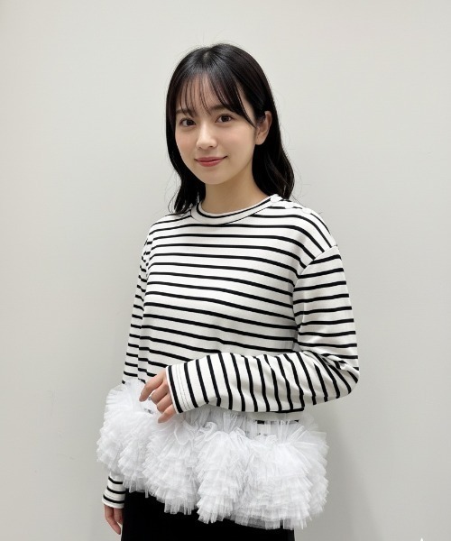 Lateru(ラテル)の「フリルチュールボーダーロン Tシャツ シュプレムとカジュアルの融合 オンリーワンなアクセントトップス(Tシャツ/カットソー・レディース・ホワイト×ブラック/レッド・FREE)」の15枚目の写真