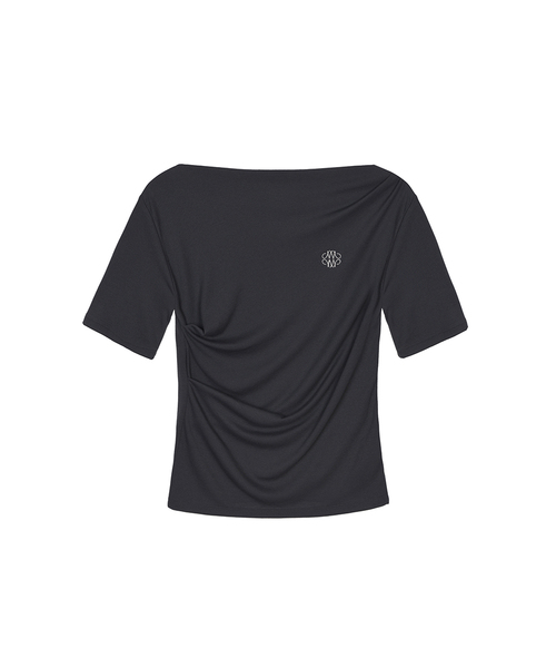 NICK&NICOLE(ニックアンドニコール)の「HALF SHIRRING DRAPE BOAT NECK TOP_CHARCOAL(Tシャツ/カットソー・レディース・チャコール・FREE)」の1枚目の写真